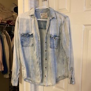 Distressed light weight shacket